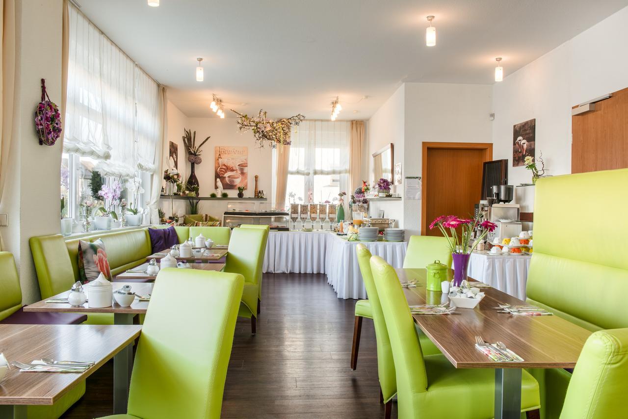 Business Hotel Boblingen-Sindelfingen Экстерьер фото